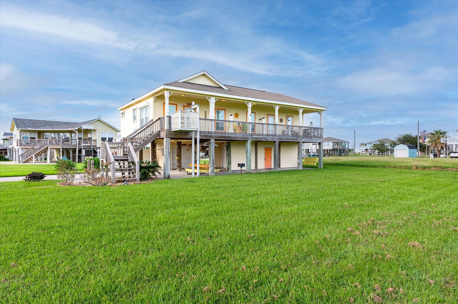 Real estate property located at 924 Westview, Galveston, Emerald Beach 2, Crystal Beach, TX, US