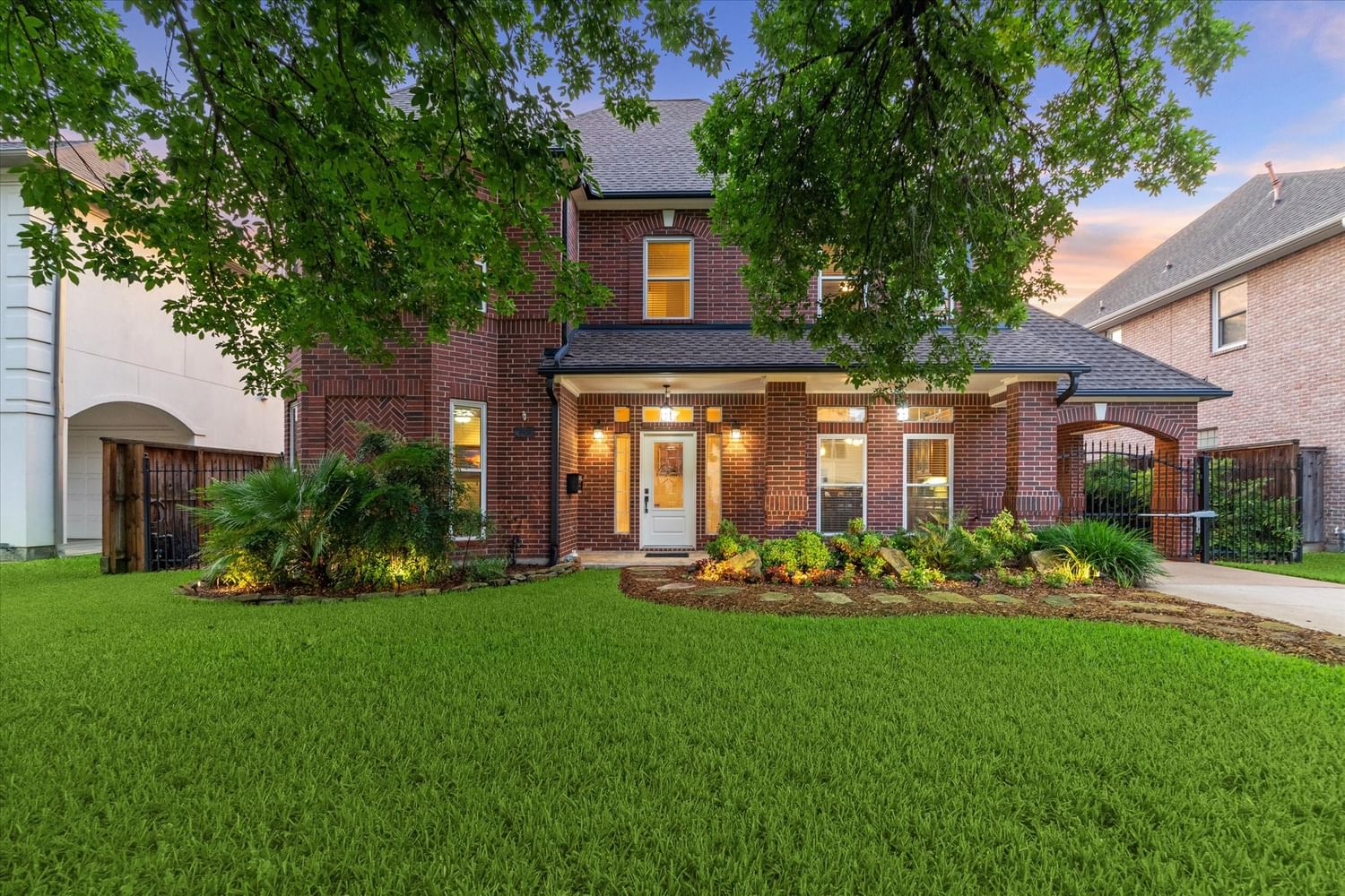 Real estate property located at 811 Anderson, Harris, Elmhurst Sec 02, Bellaire, TX, US