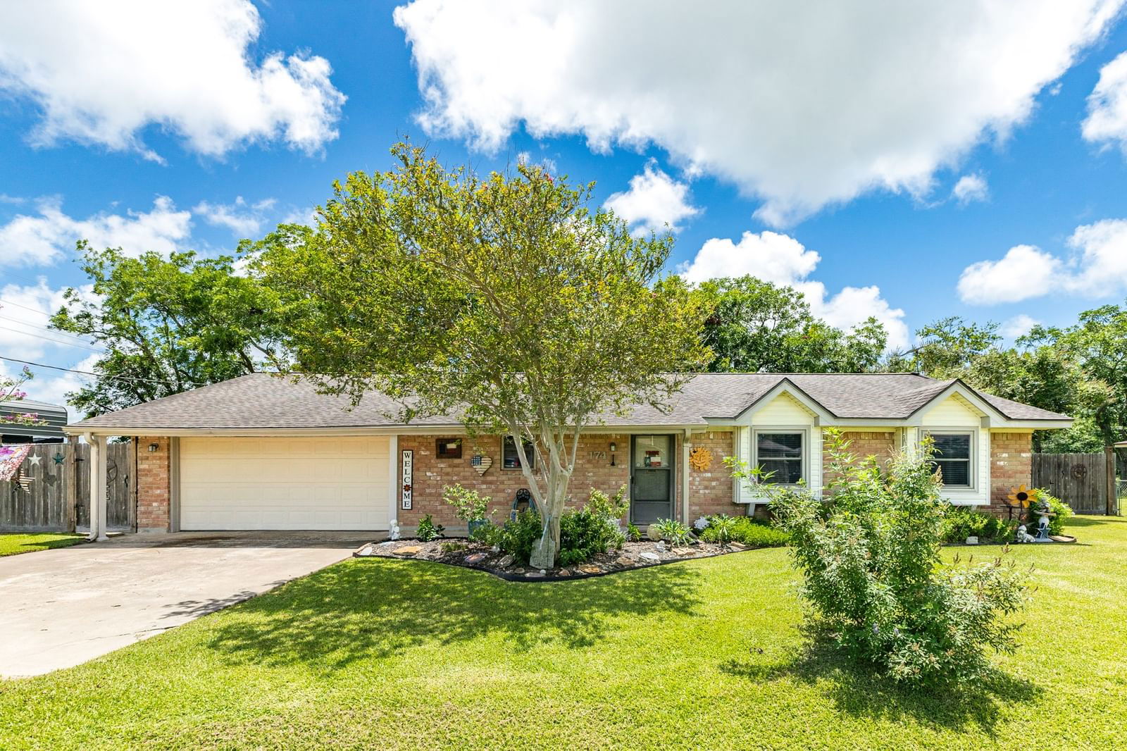 Real estate property located at 174 Creekwood, Brazoria, Jones Creekwood, Jones Creek, TX, US