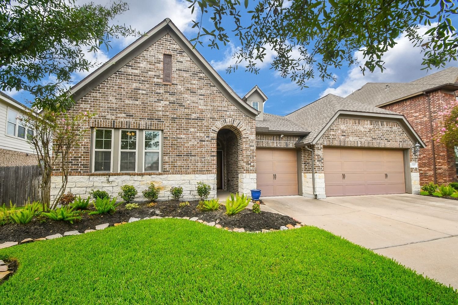 Real estate property located at 13619 Lake Vista, Harris, Tomball, TX, US