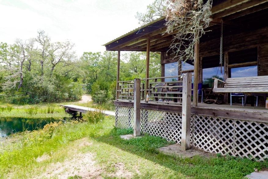 Real estate property located at 1443 Makinson, Fayette, West Point, TX, US