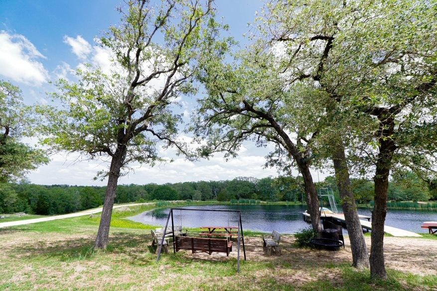 Real estate property located at 1443 Makinson, Fayette, West Point, TX, US