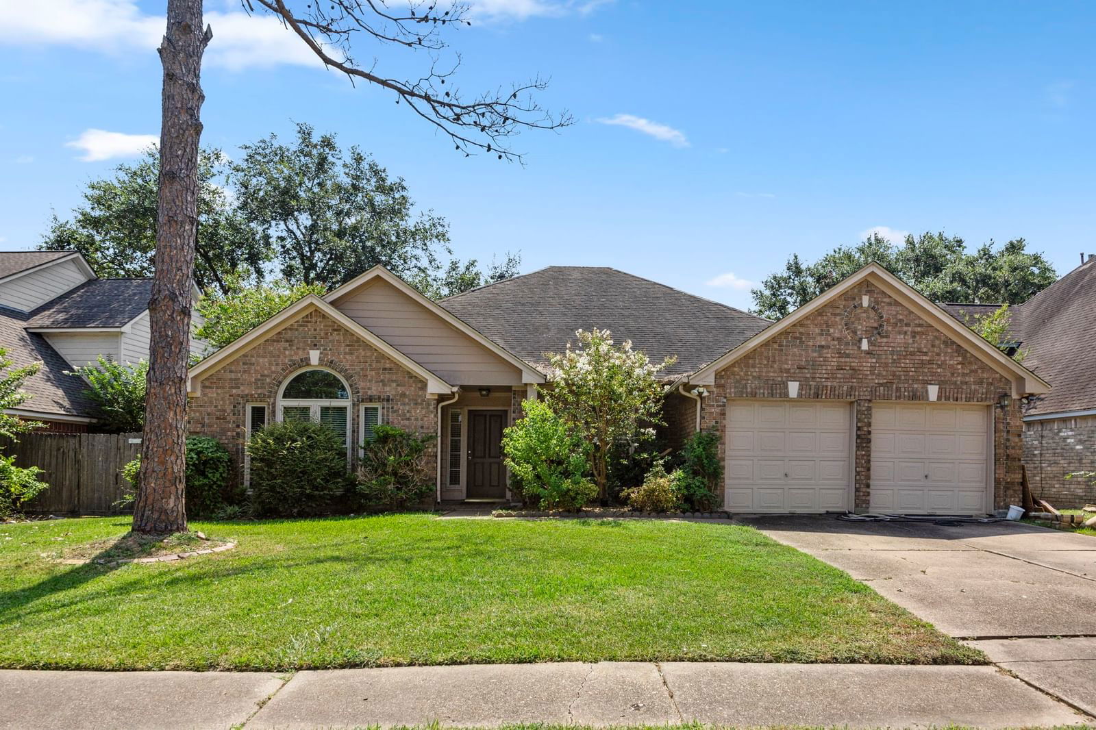 Real estate property located at 14935 Woodhorn, Harris, Meadow Green Sec 03, Houston, TX, US