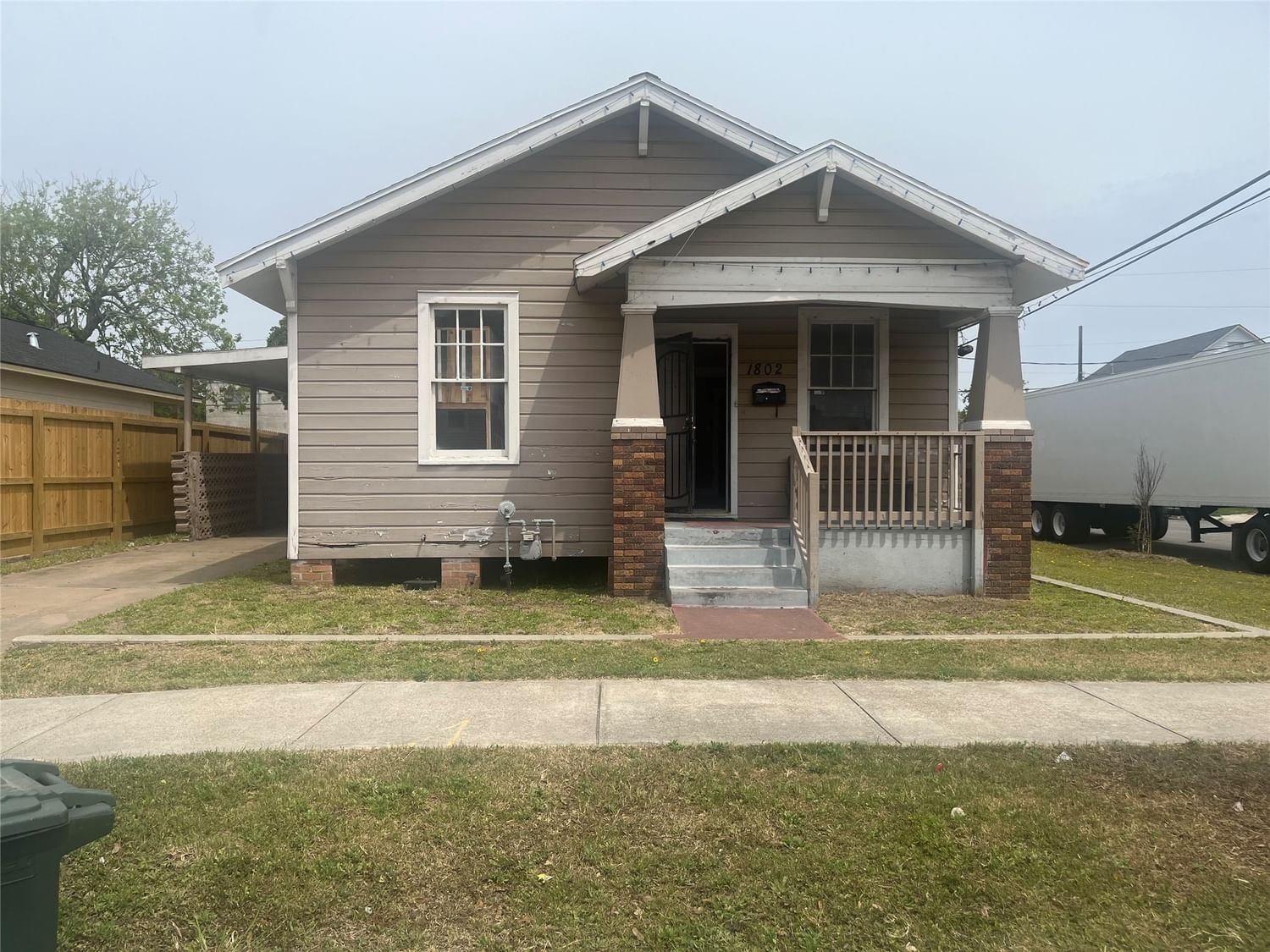 Real estate property located at 1802 Ursuline, Galveston, Galveston Outlots, Galveston, TX, US