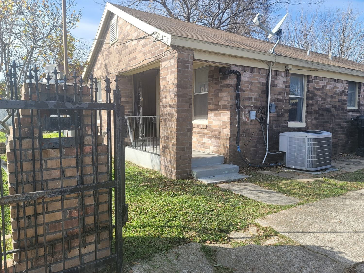 Real estate property located at 1517 32nd 1/2, Harris, East Independence Heights, Houston, TX, US