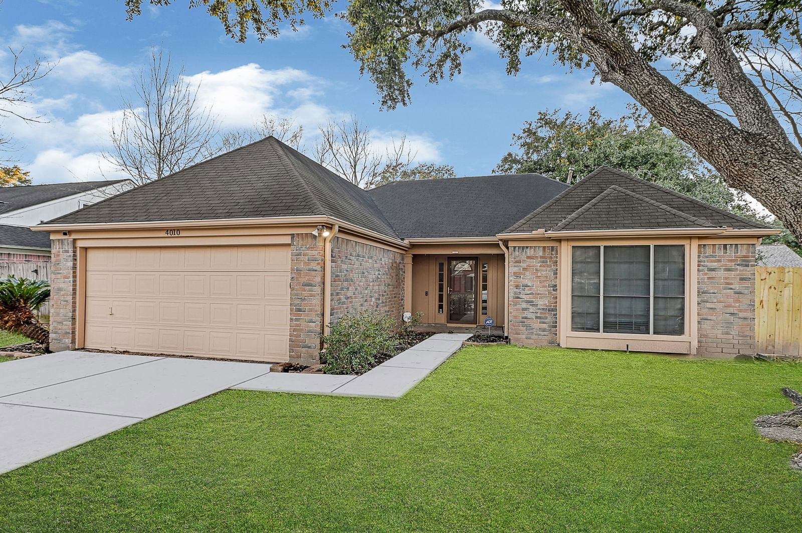 Real estate property located at 4010 Spring Meadow, Brazoria, Springfield Pearland, Pearland, TX, US