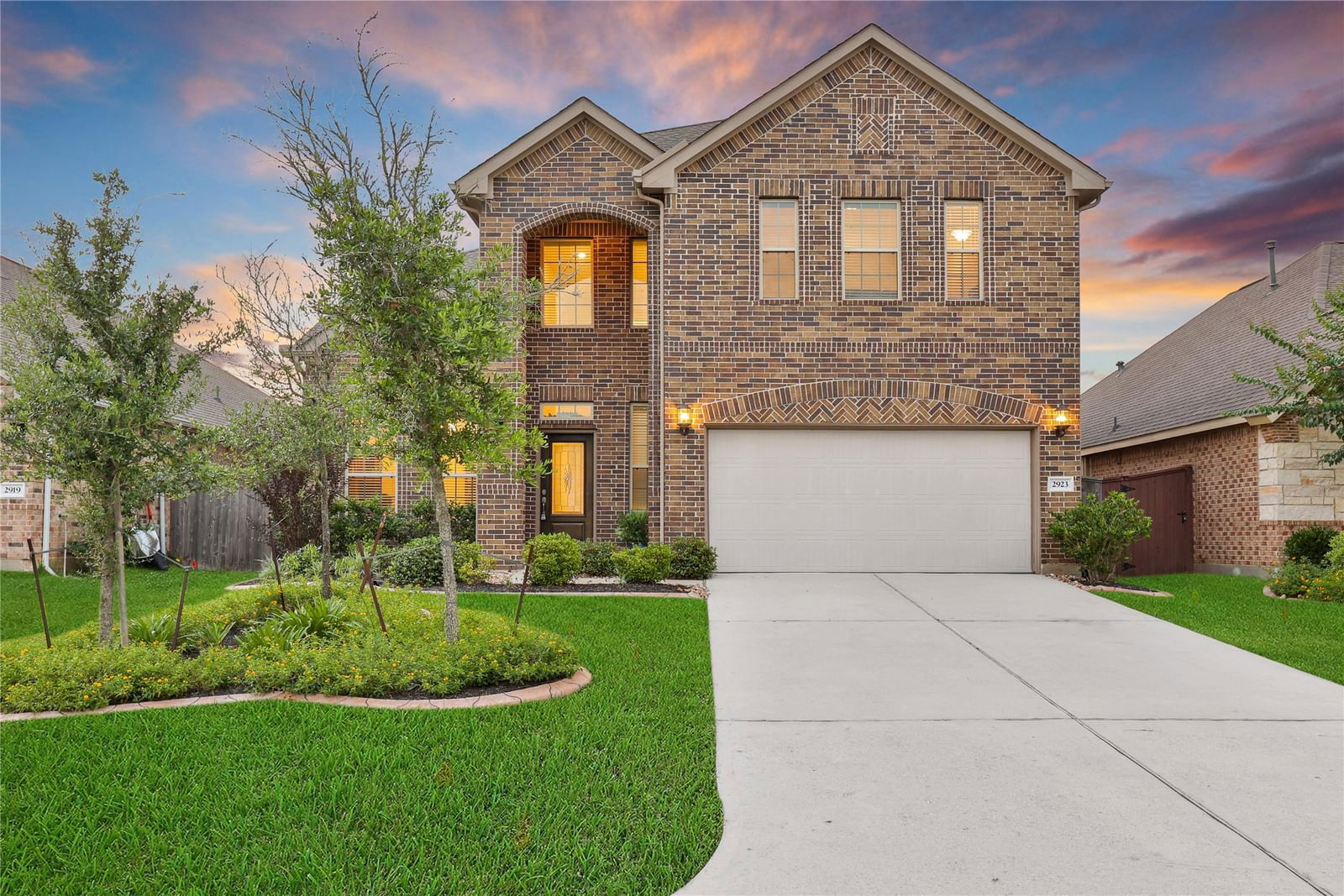 Real estate property located at 2923 Twin Cove, Montgomery, Ladera Creek, Conroe, TX, US