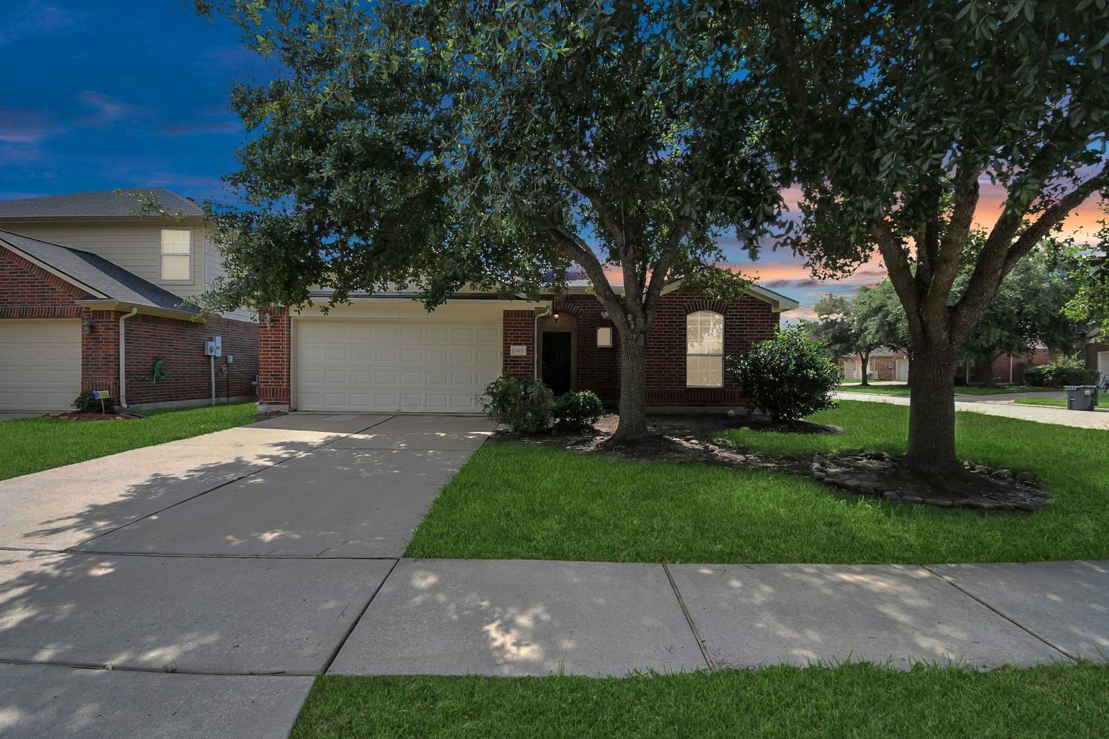 Real estate property located at 2902 Morning Brook, Brazoria, Shadow Creek Ranch Sf1-Sf2-Sf3, Pearland, TX, US