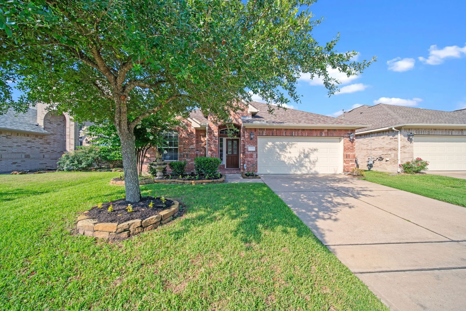 Real estate property located at 23331 Pine Ivy, Harris, Pine Trace Village, Tomball, TX, US