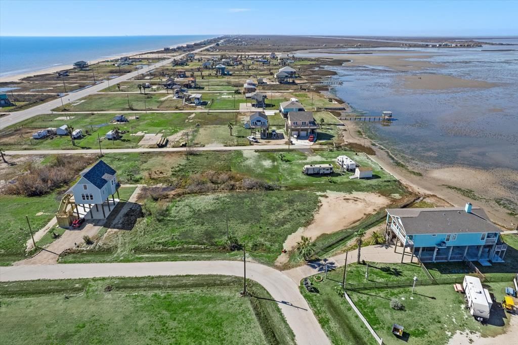 Real estate property located at 1027 Rollover Circle Lot 6, Galveston, Rollover by the Bay, Gilchrist, TX, US