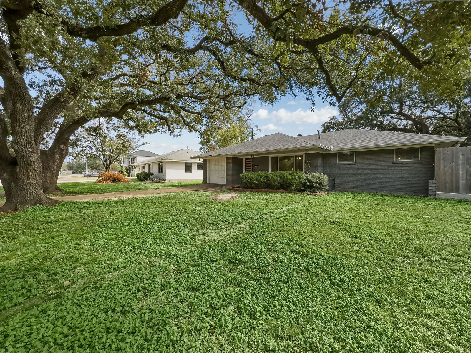 Real estate property located at 4234 T C Jester, Harris, Oak Forest Sec 14, Houston, TX, US