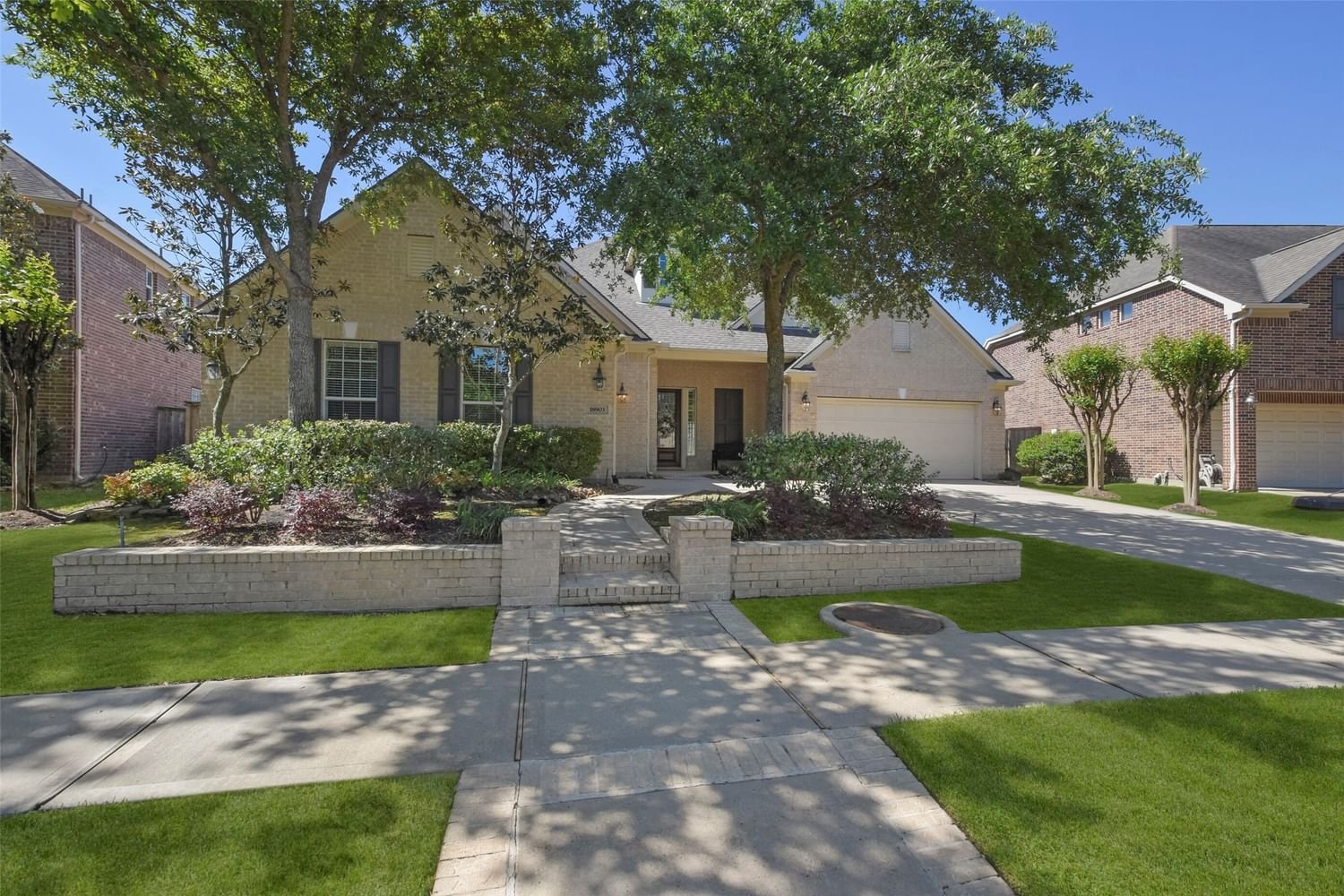 Real estate property located at 18903 Valley Cove, Harris, Bridgeland, Cypress, TX, US
