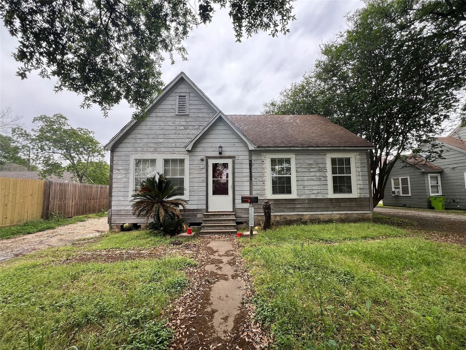 Real estate property located at 2711 Avenue G, Fort Bend, Ward-Waddell Add, Rosenberg, TX, US