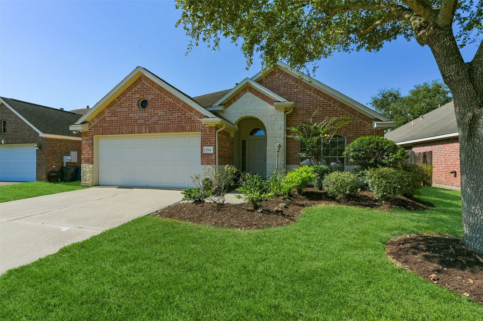 Real estate property located at 2914 Standing Springs, Galveston, Bay Colony Pointe Sec 6 2004, Dickinson, TX, US