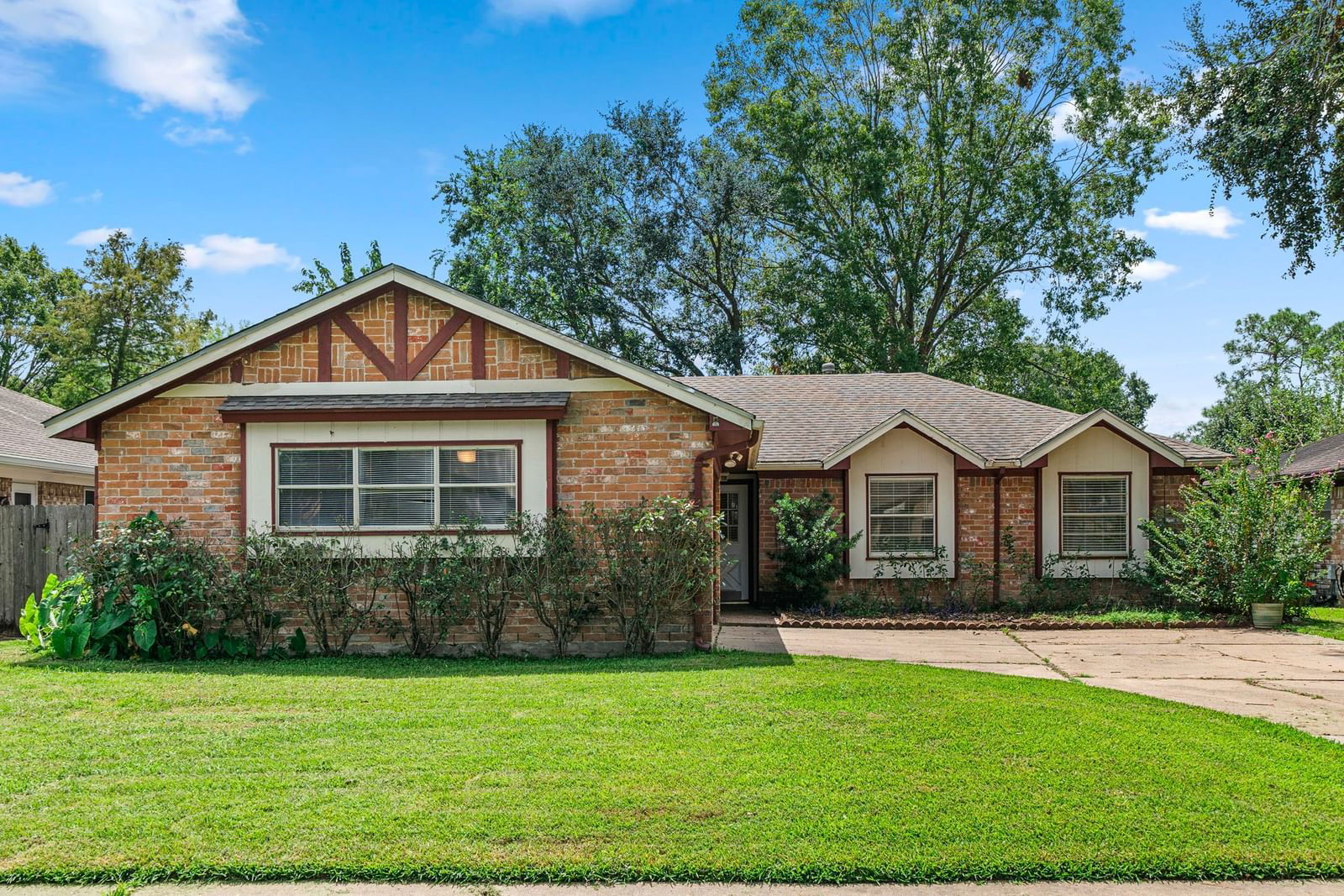 Real estate property located at 15910 Cavendish, Harris, Middlebrook Sec 02, Houston, TX, US