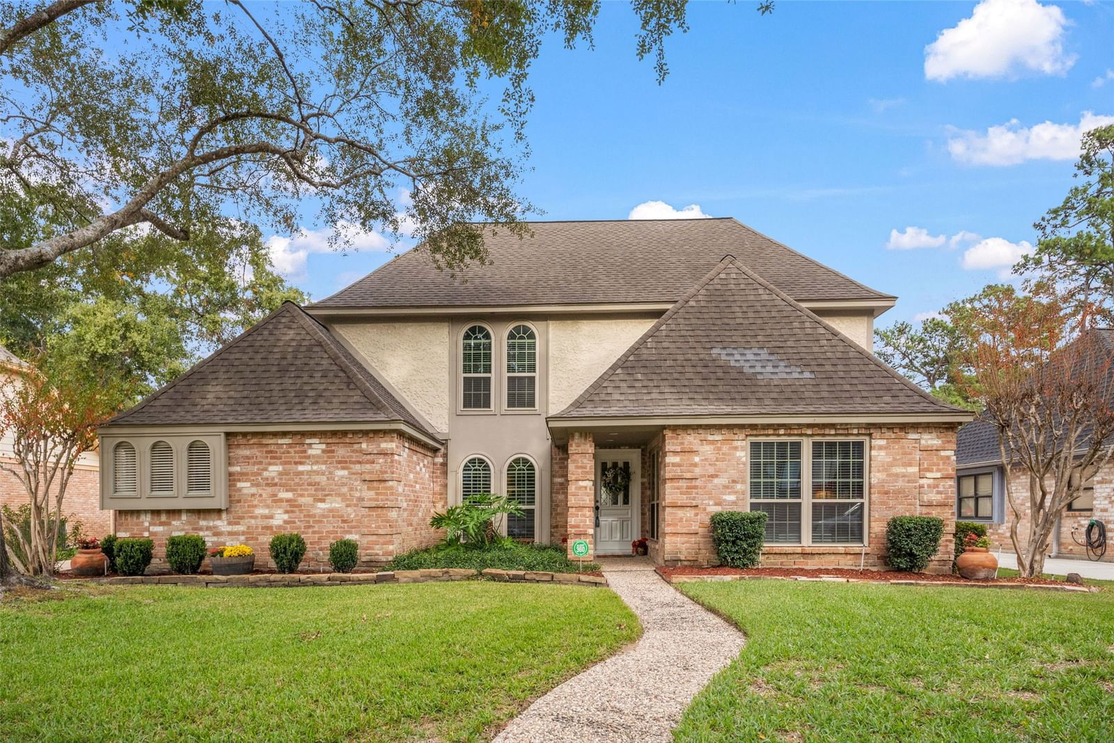 Real estate property located at 15606 Dawnbrook, Harris, Olde Oaks Sec 01, Houston, TX, US