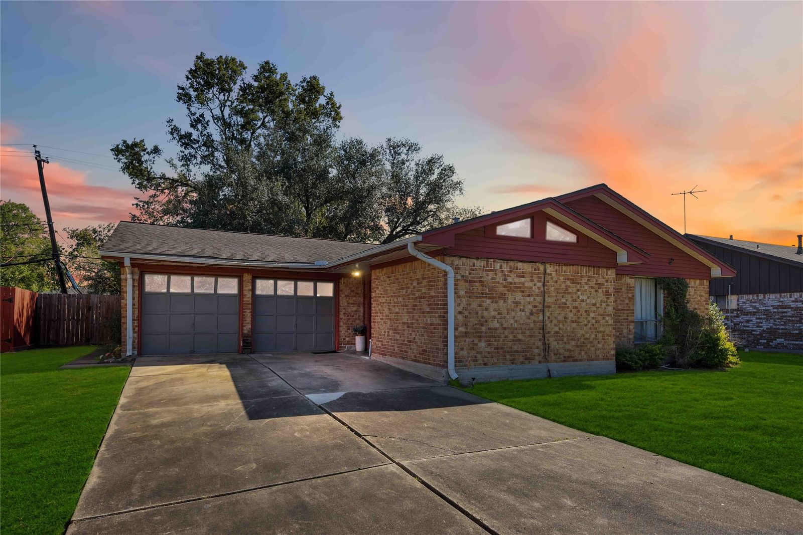 Real estate property located at 7926 Royalwood, Harris, Royalwood Sec 02 R/P, Houston, TX, US