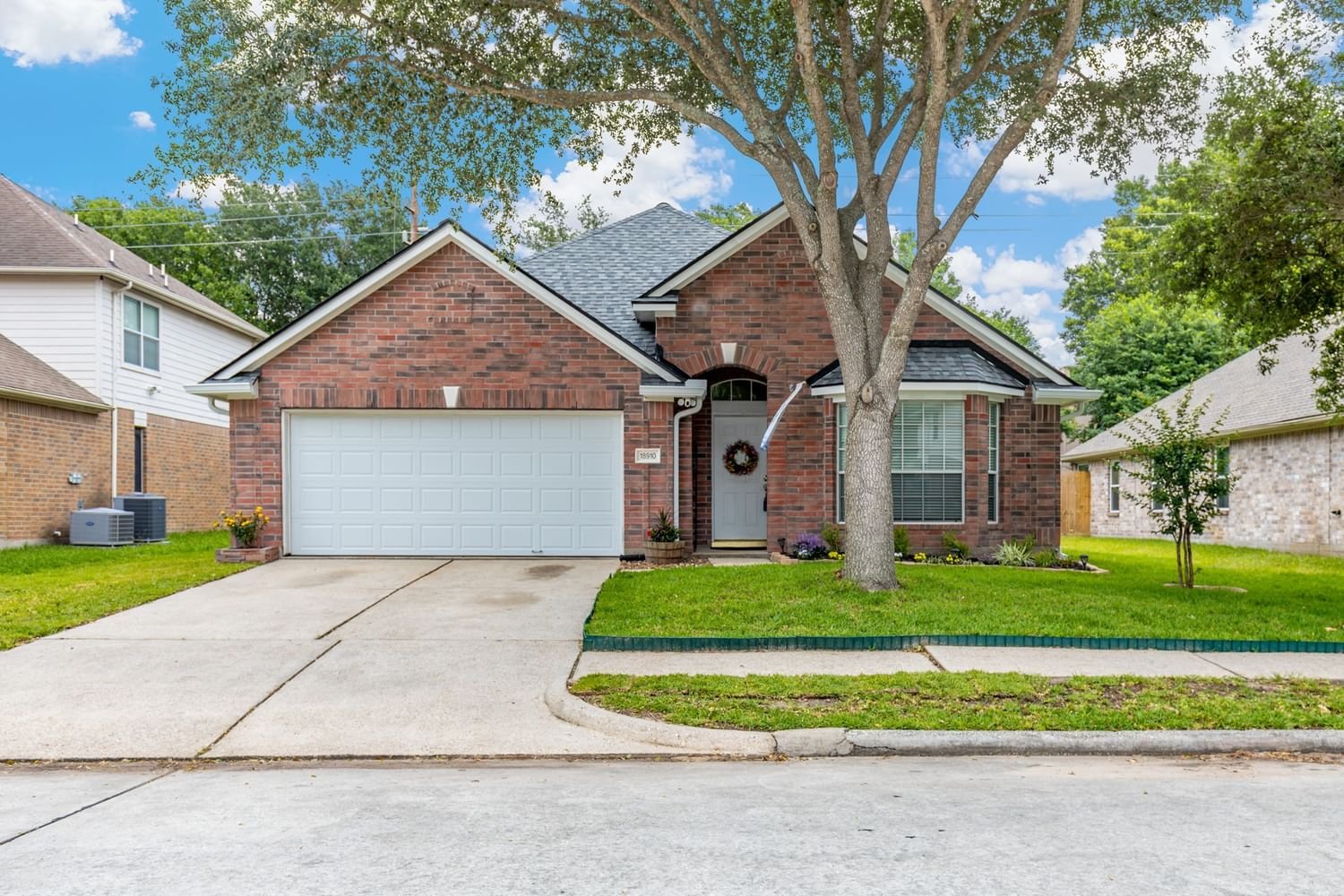 Real estate property located at 18910 Summer Anne, Harris, Atascocita South, Humble, TX, US