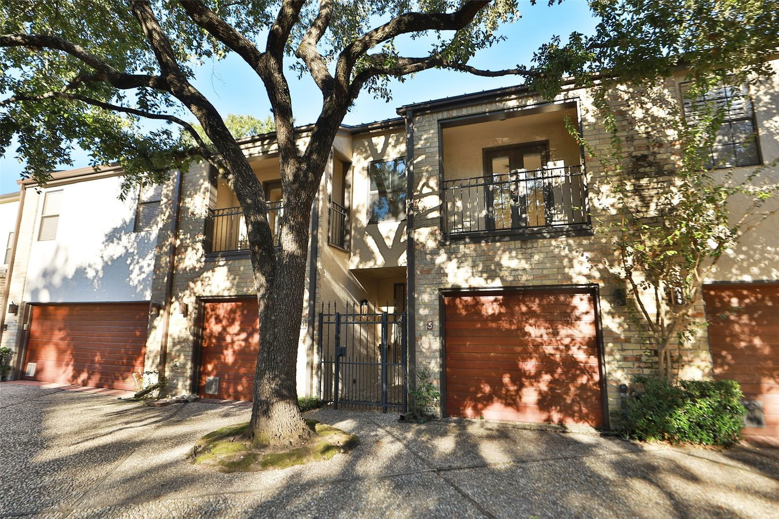 Real estate property located at 600 Ripple Creek #5, Harris, Woodway Glen Sec 01 R/P, Houston, TX, US