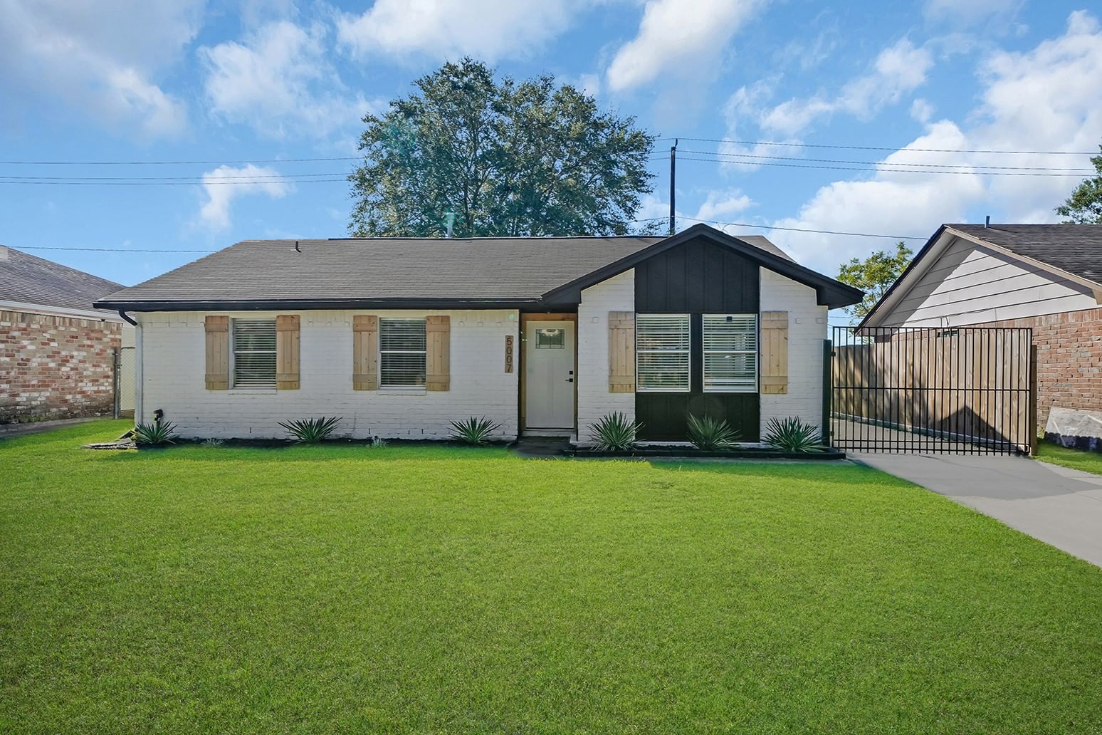 Real estate property located at 5007 Wickview, Harris, Briarwick Sec 03, Houston, TX, US