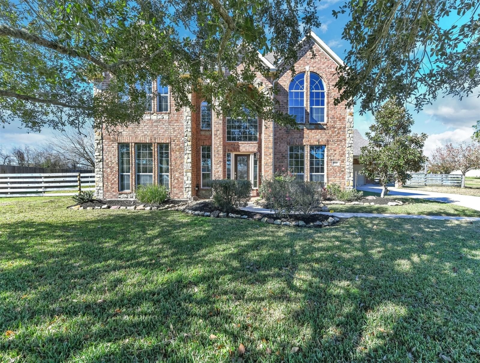 Real estate property located at 8610 Black Horse, Chambers, Barrow Ranch Sec 02, Baytown, TX, US