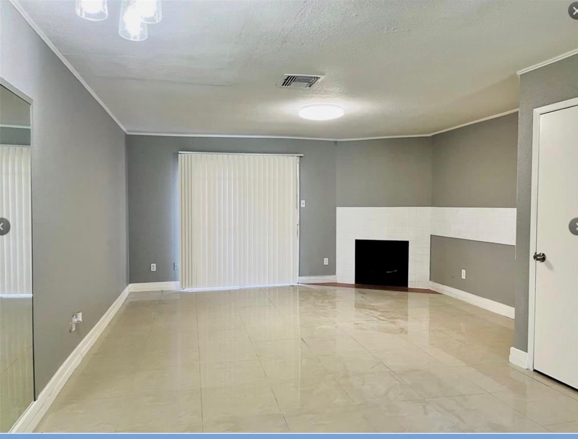 Real estate property located at 8323 Wilcrest #6006, Harris, Wilcrest Park Condo Sec 02a, Houston, TX, US