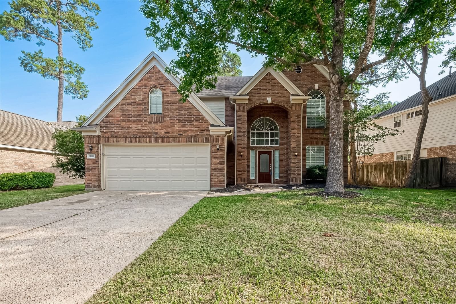 Real estate property located at 11818 Chateau, Harris, Lakewood Grove Sec 01, Tomball, TX, US