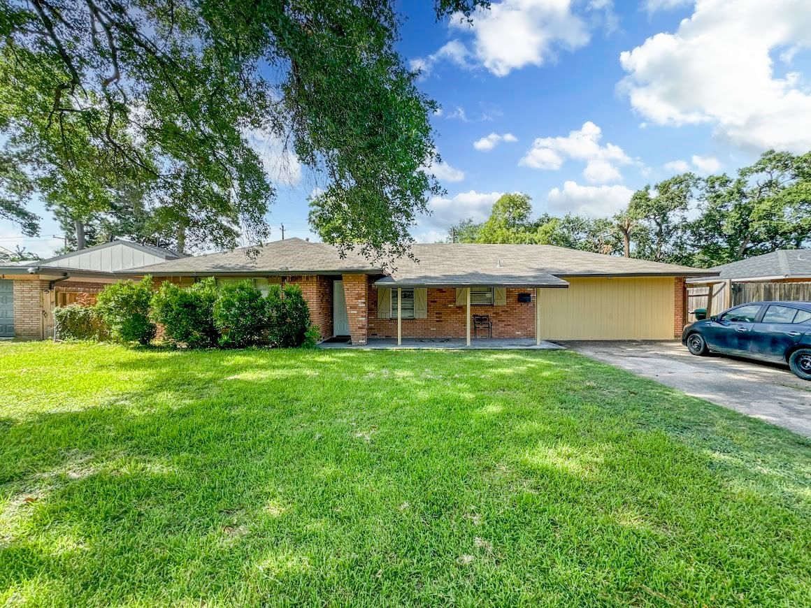 Real estate property located at 10167 Brinwood, Harris, Royal Oaks Sec 01, Houston, TX, US