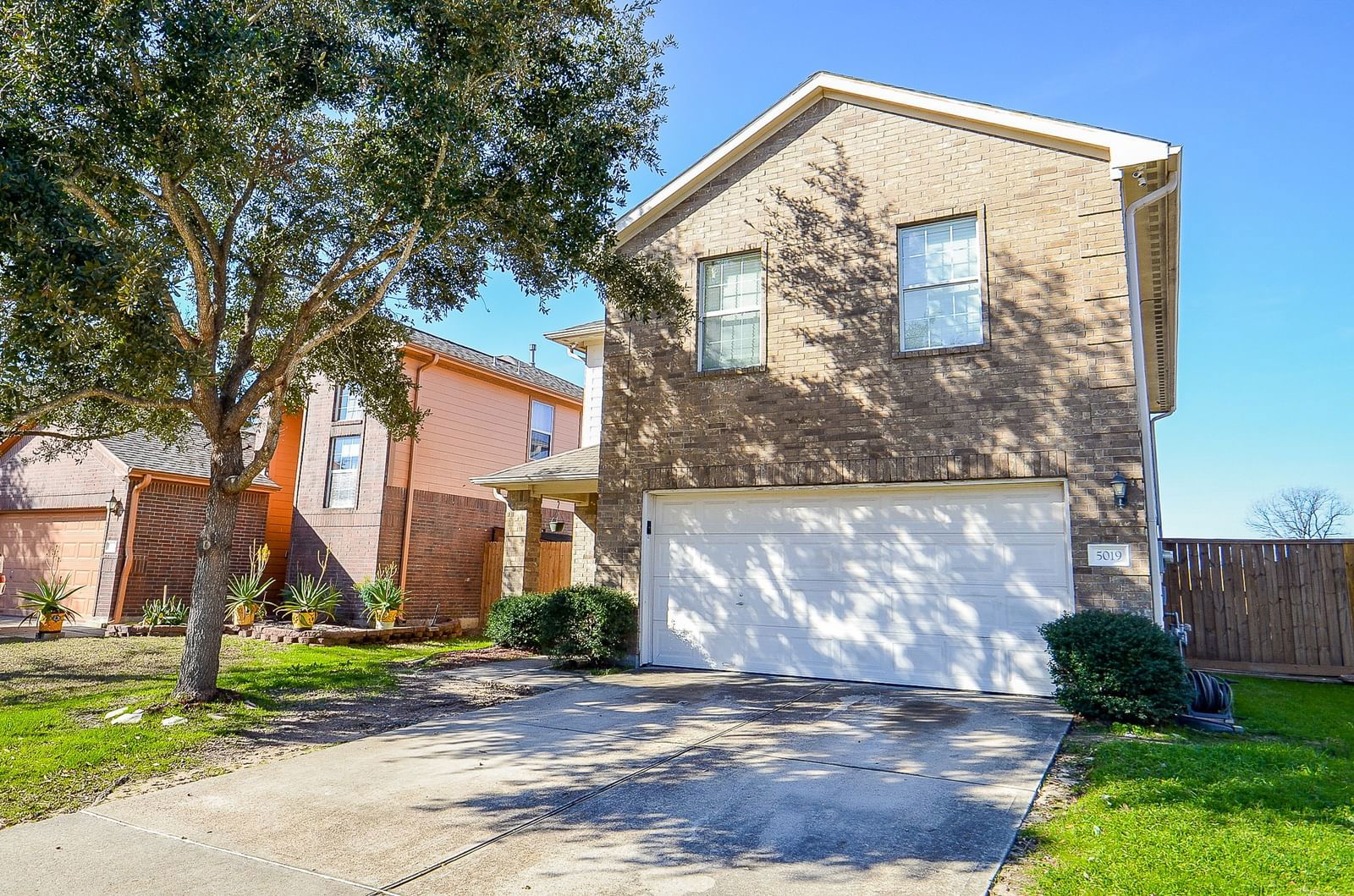 Real estate property located at 5019 Royal Cypress, Harris, Cypress Place, Katy, TX, US