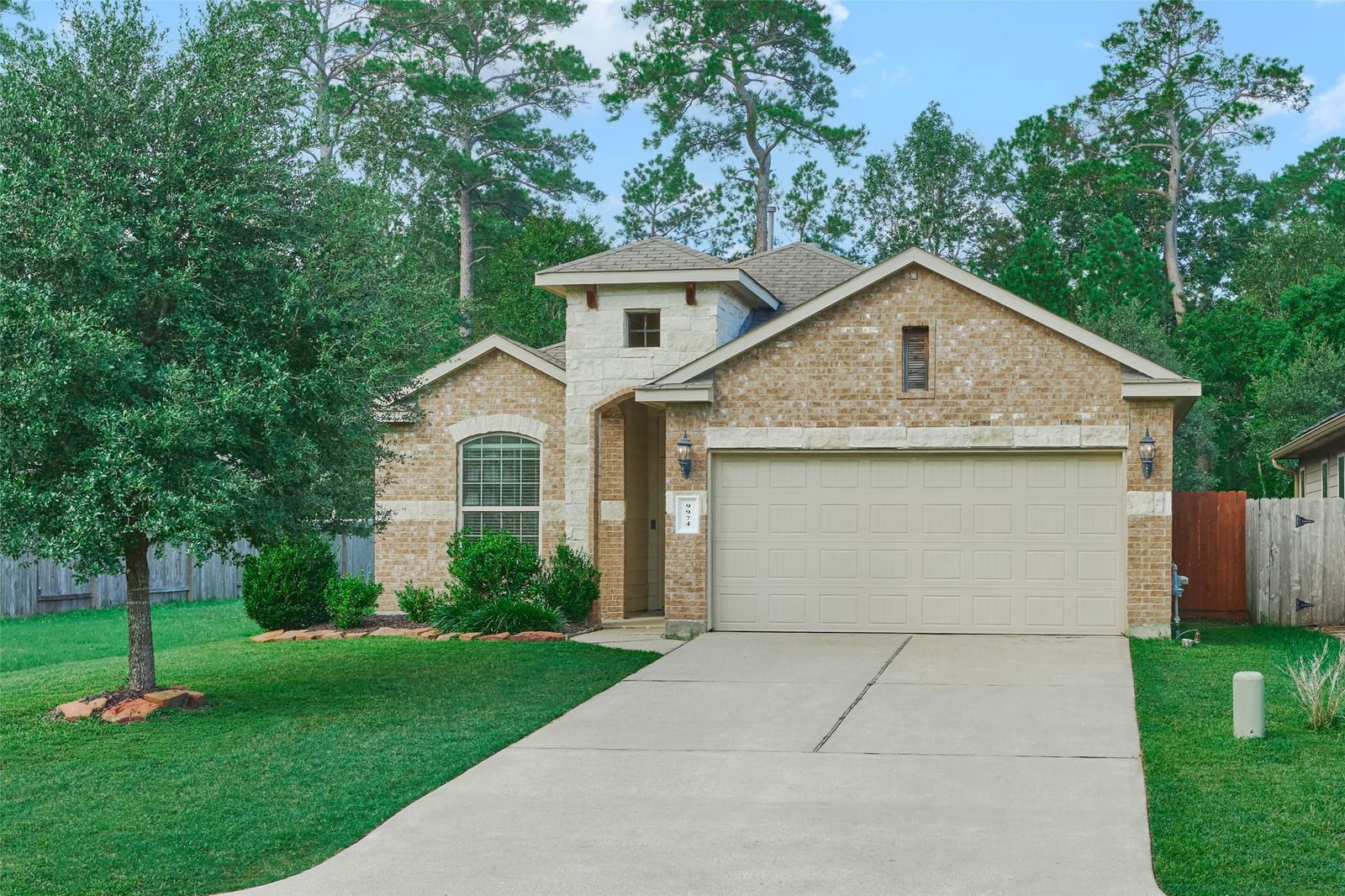 Real estate property located at 9974 Sterling Place, Montgomery, Sterling Place 01, Conroe, TX, US