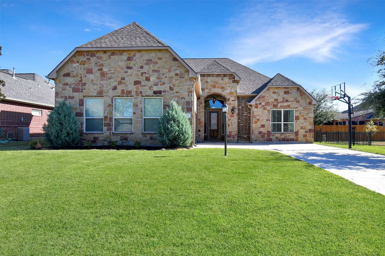 Real estate property located at 123 Hillsborough, Montgomery, Bentwater, Montgomery, TX, US