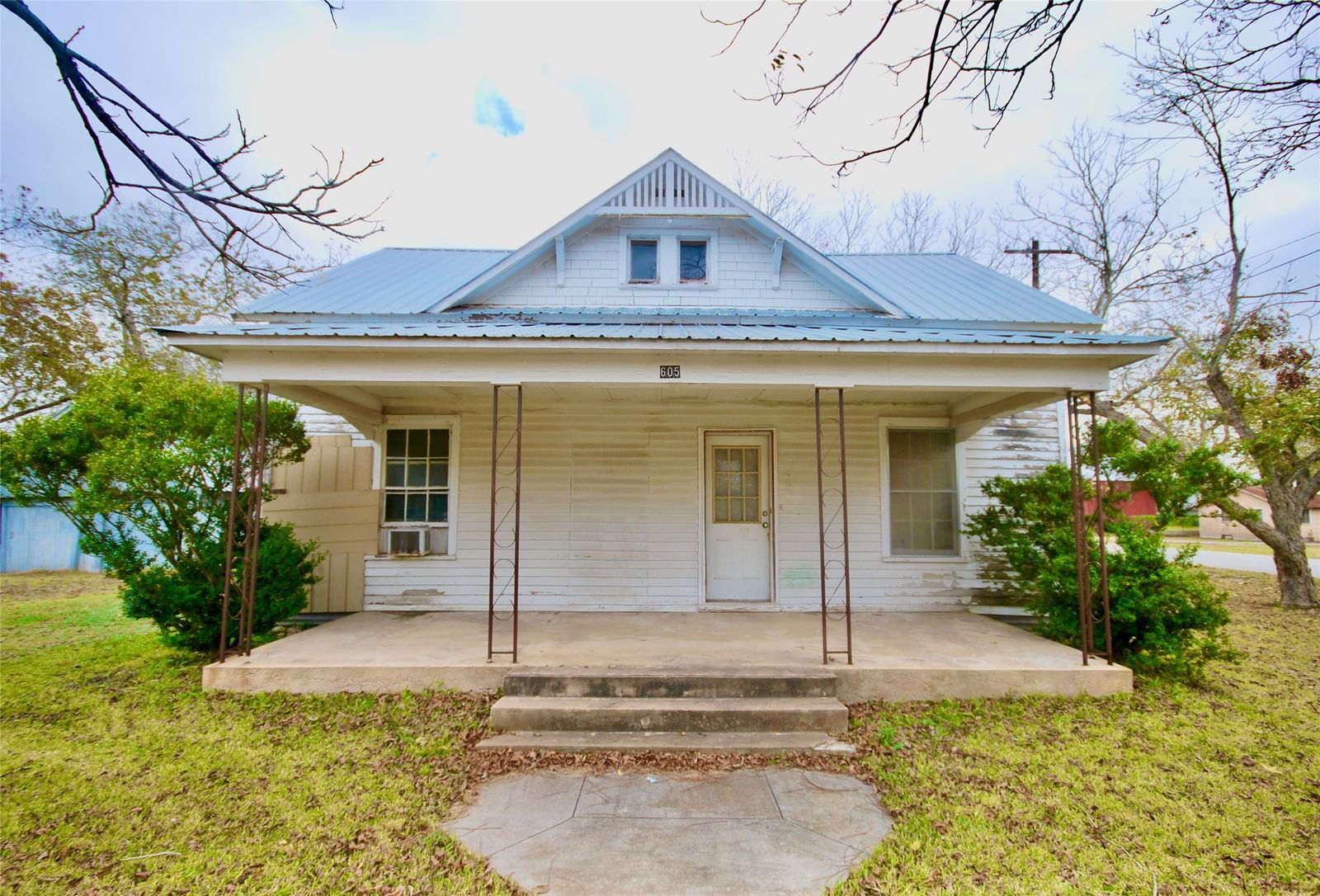 Real estate property located at 605 Hackberry, Lavaca, Moulton Townsite, Moulton, TX, US