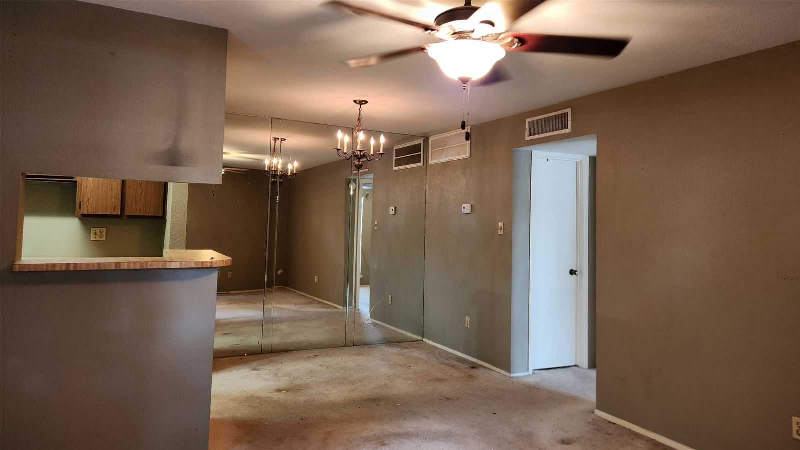 Real estate property located at 10601 South #130, Harris, Meadow Chase Condo 01 Amd, Houston, TX, US