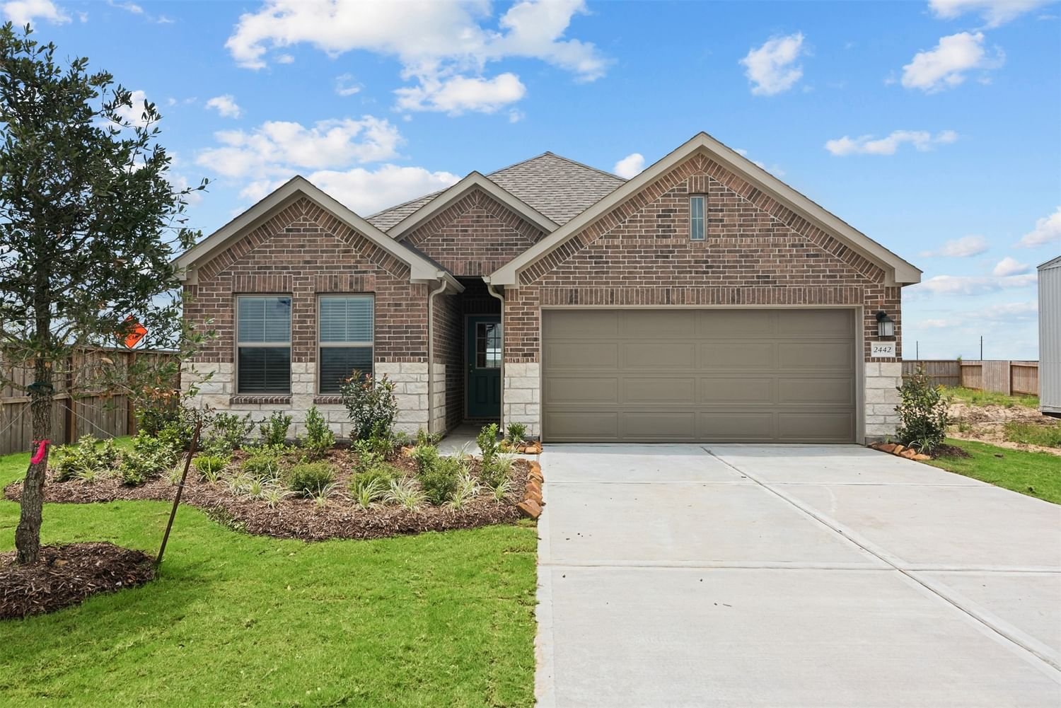 Real estate property located at 2442 Gentle Breeze, Chambers, Baytown, TX, US