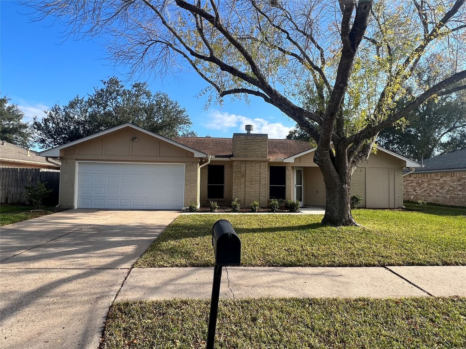 Real estate property located at 2911 Hamm, Brazoria, Woodcreek Sec 1-2-2a-3-4 Pear, Pearland, TX, US