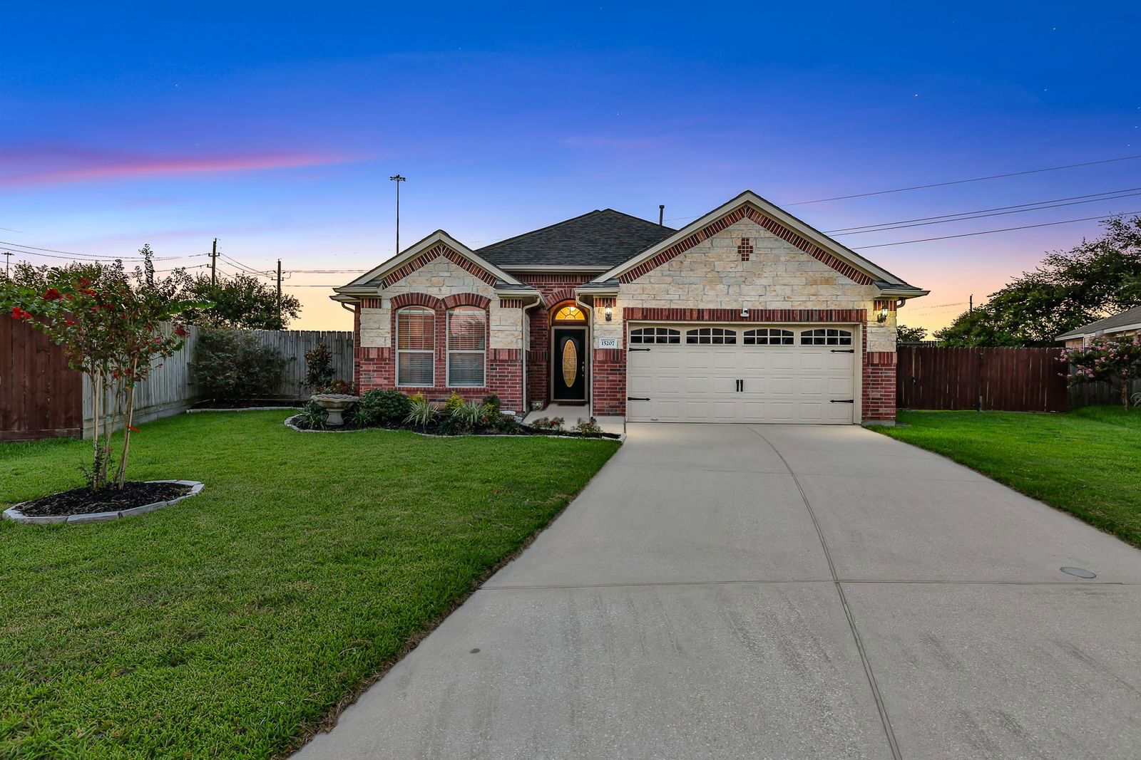 Real estate property located at 15207 Victoria, Chambers, Lanai Sec 02, Baytown, TX, US