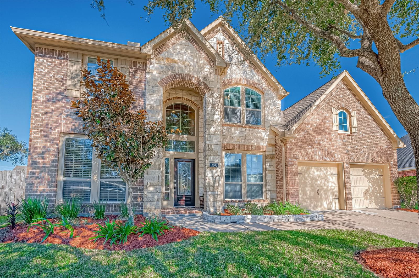 Real estate property located at 13503 Silent Walk, Fort Bend, Shadow Creek Ranch, Pearland, TX, US