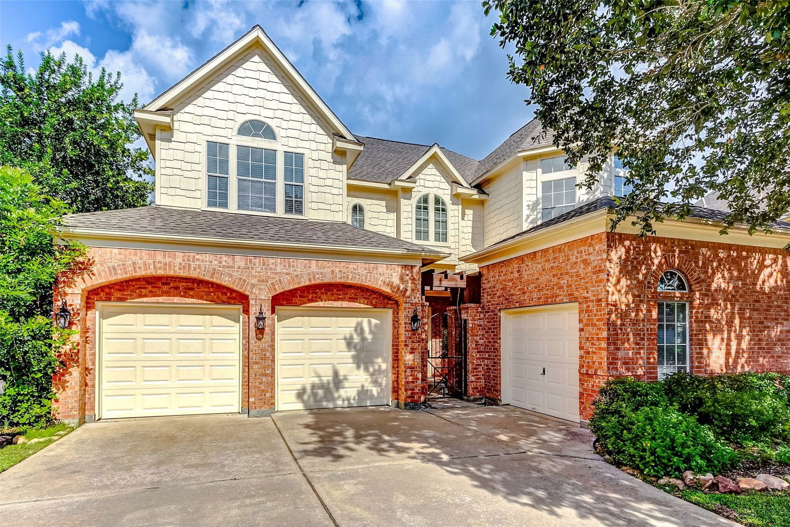 Real estate property located at 5210 Hadfield, Fort Bend, Gardens Of Avalon Sec 1, Sugar Land, TX, US