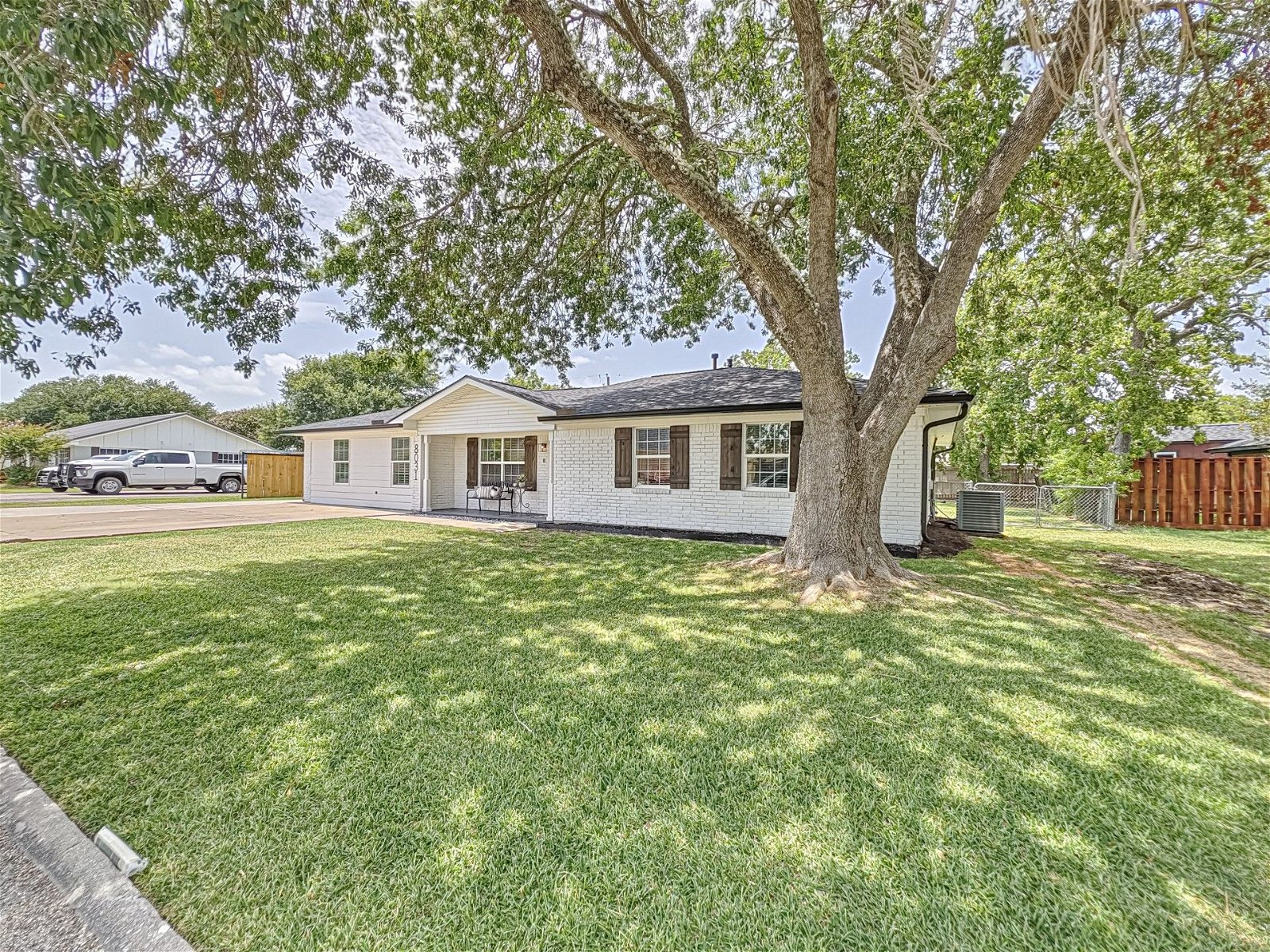 Real estate property located at 8031 Bayside, Chambers, Beach City, TX, US