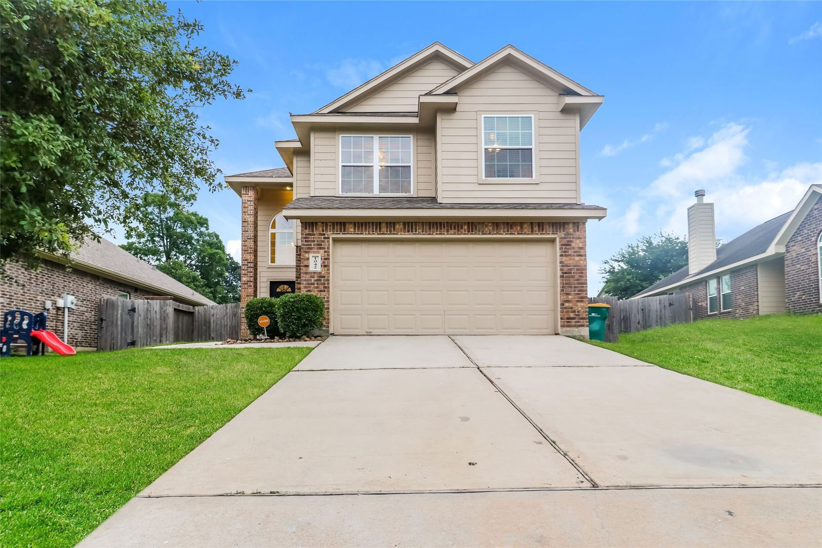 Real estate property located at 1042 Shadow Glenn, Montgomery, Briar Grove 02, Conroe, TX, US