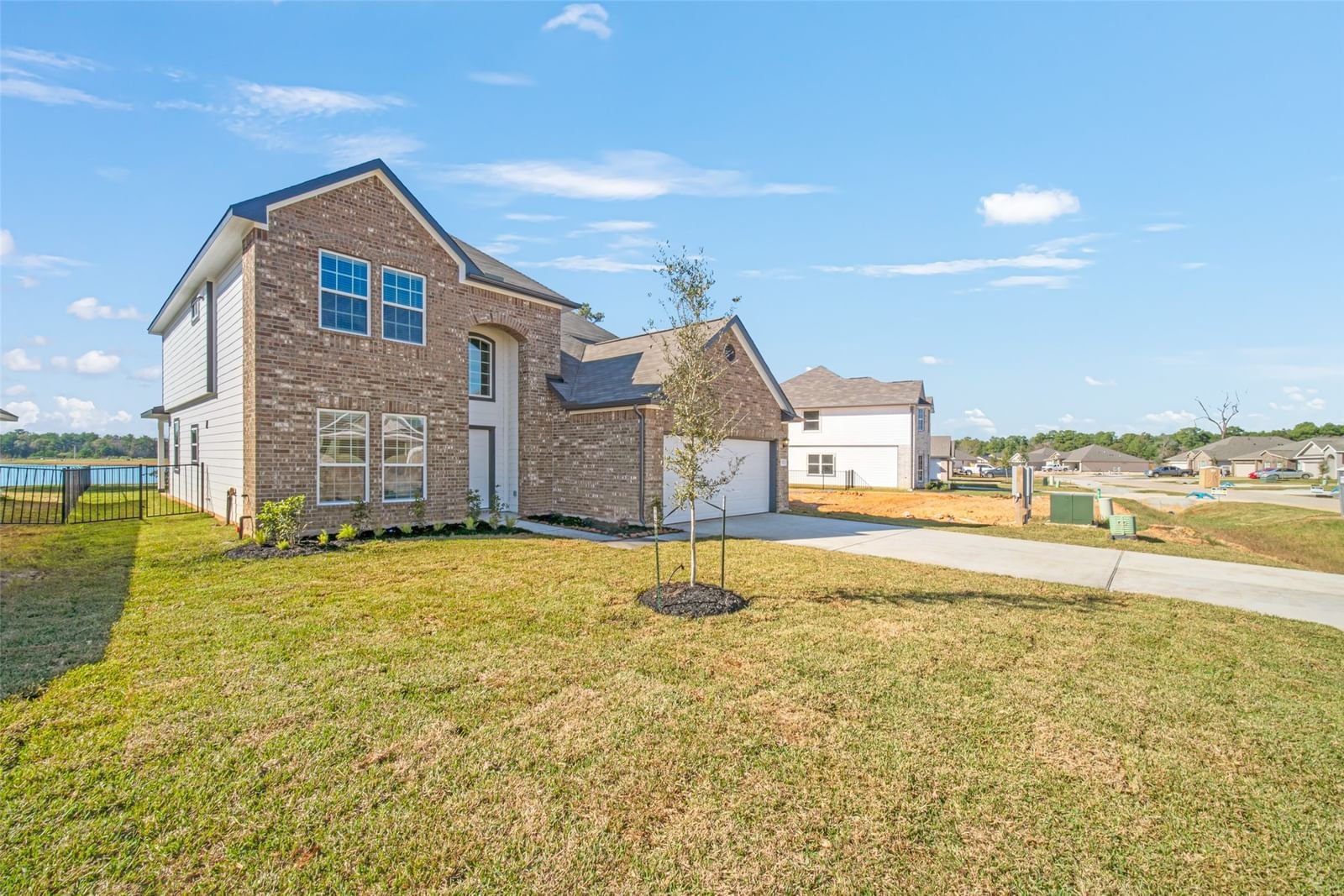 Real estate property located at 371 Shoreview, Montgomery, The Lakes At Crockett Martin, Conroe, TX, US