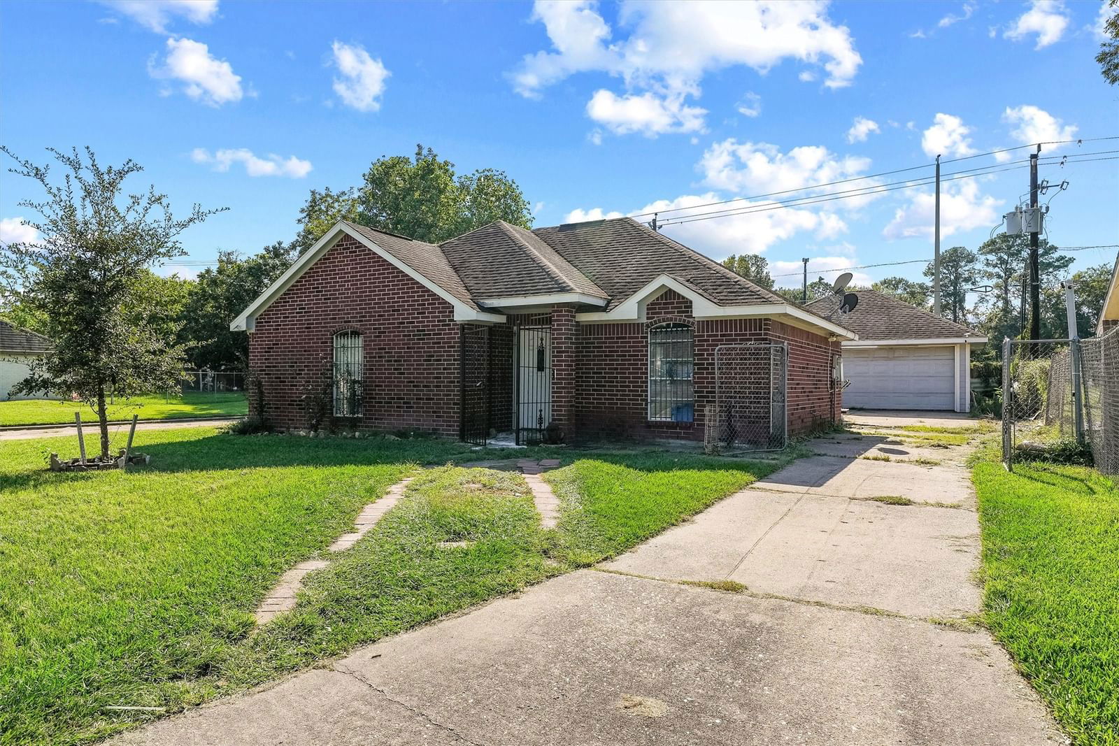 Real estate property located at 8319 Ponnel, Harris, North Plaza R/P, Houston, TX, US