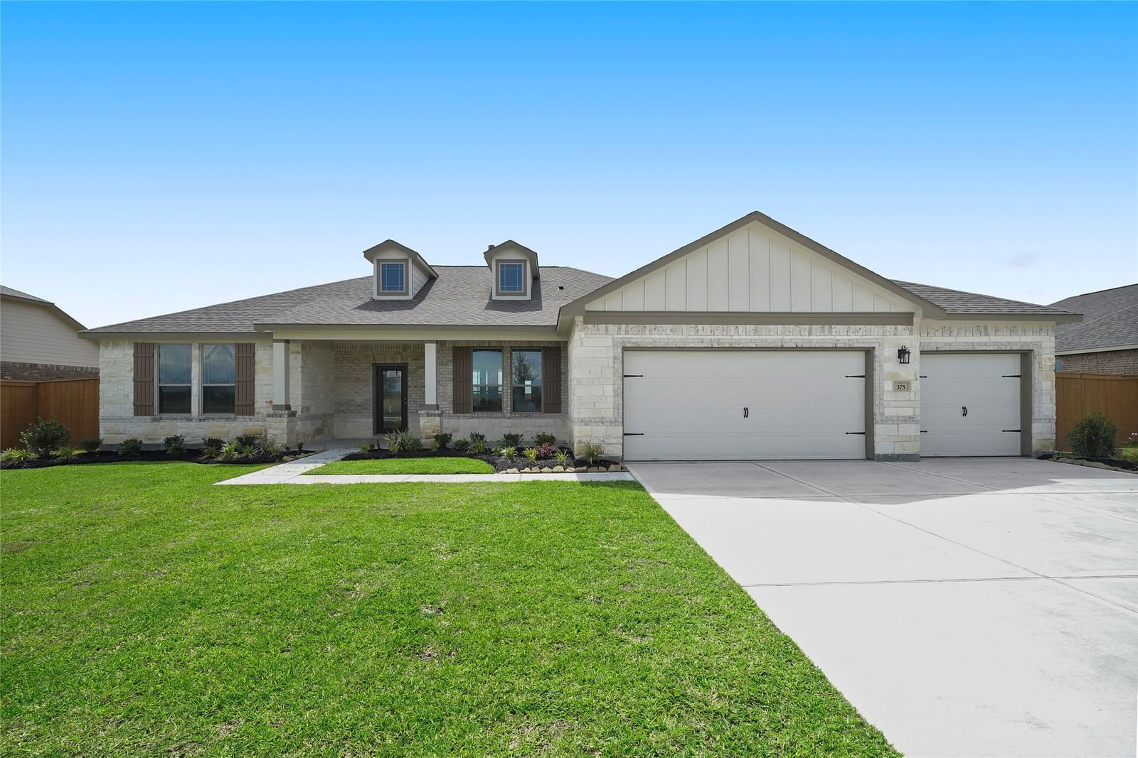 Real estate property located at 601 Barton Place Drive, Liberty, Barton Place, Cleveland, TX, US