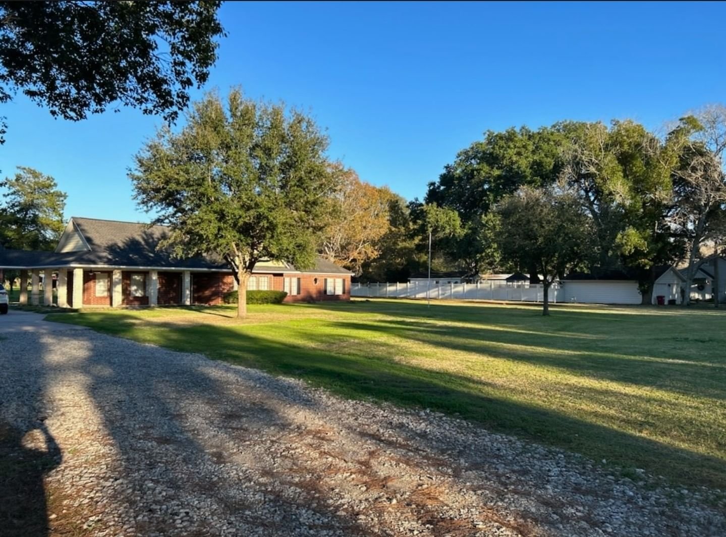 Real estate property located at 2822 County Road 145, Brazoria, H T & B R R, Alvin, TX, US