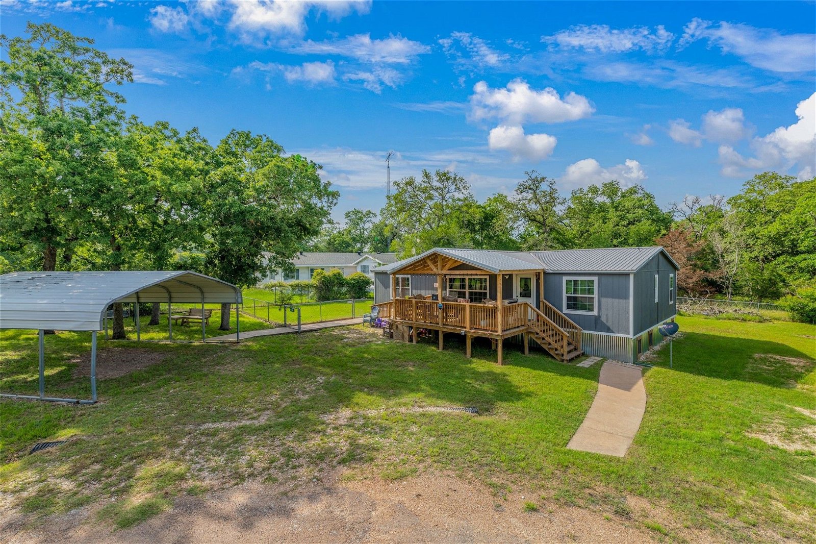 Real estate property located at 411 Broadgreen, Burleson, Birch Creek Forest, Somerville, TX, US