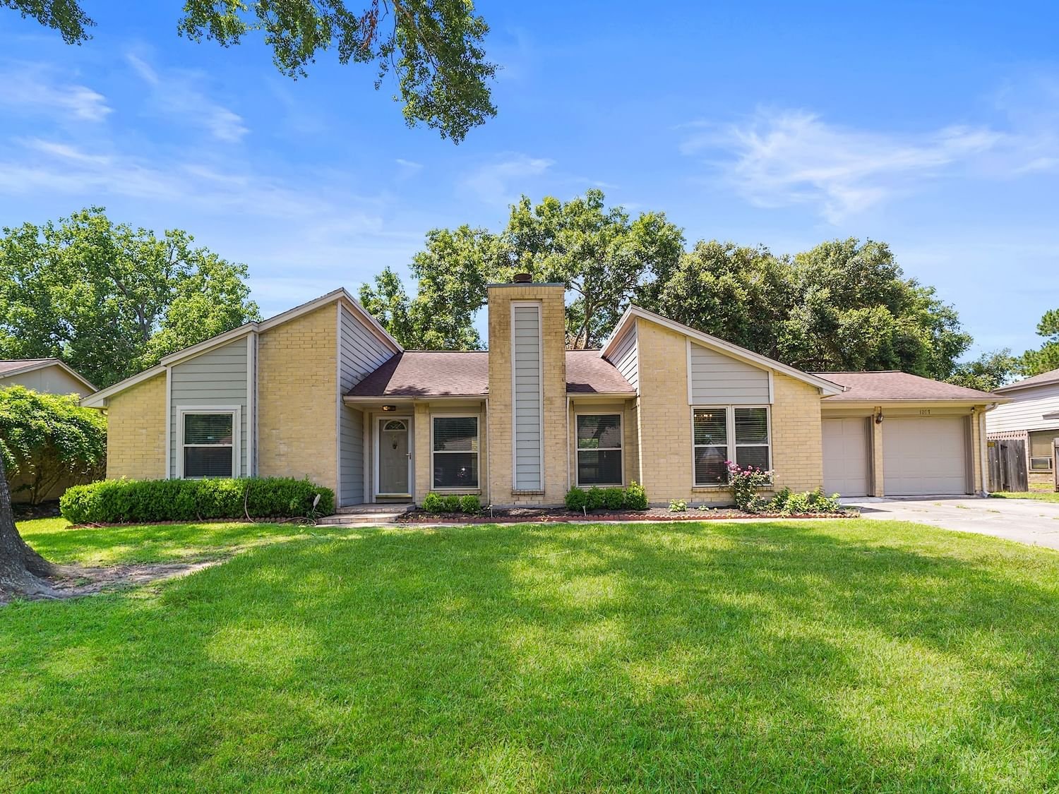 Real estate property located at 1207 Piney Woods, Galveston, Wilderness Trails, Friendswood, TX, US