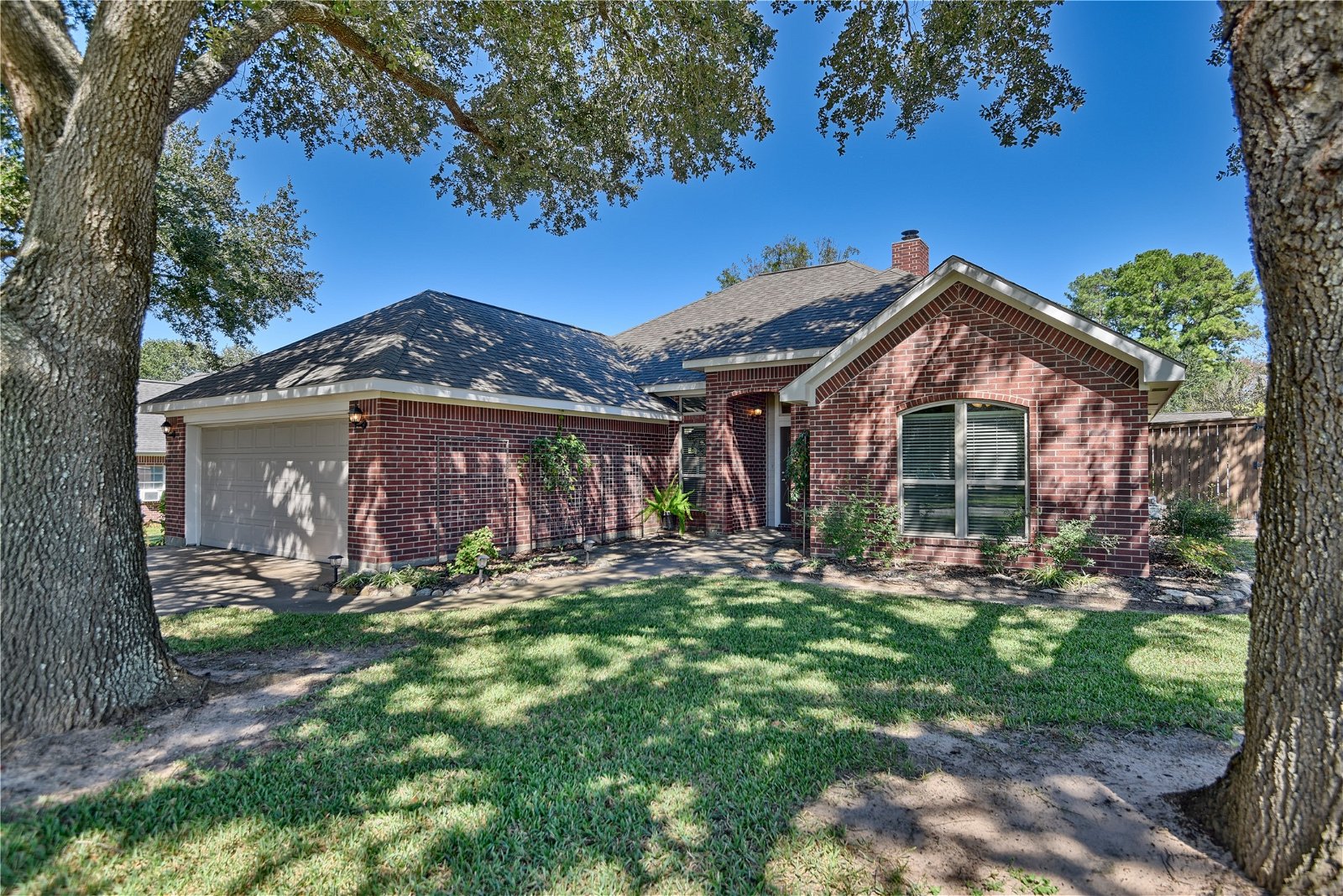 Real estate property located at 201 Briar Ridge, Austin, Bellville, TX, US