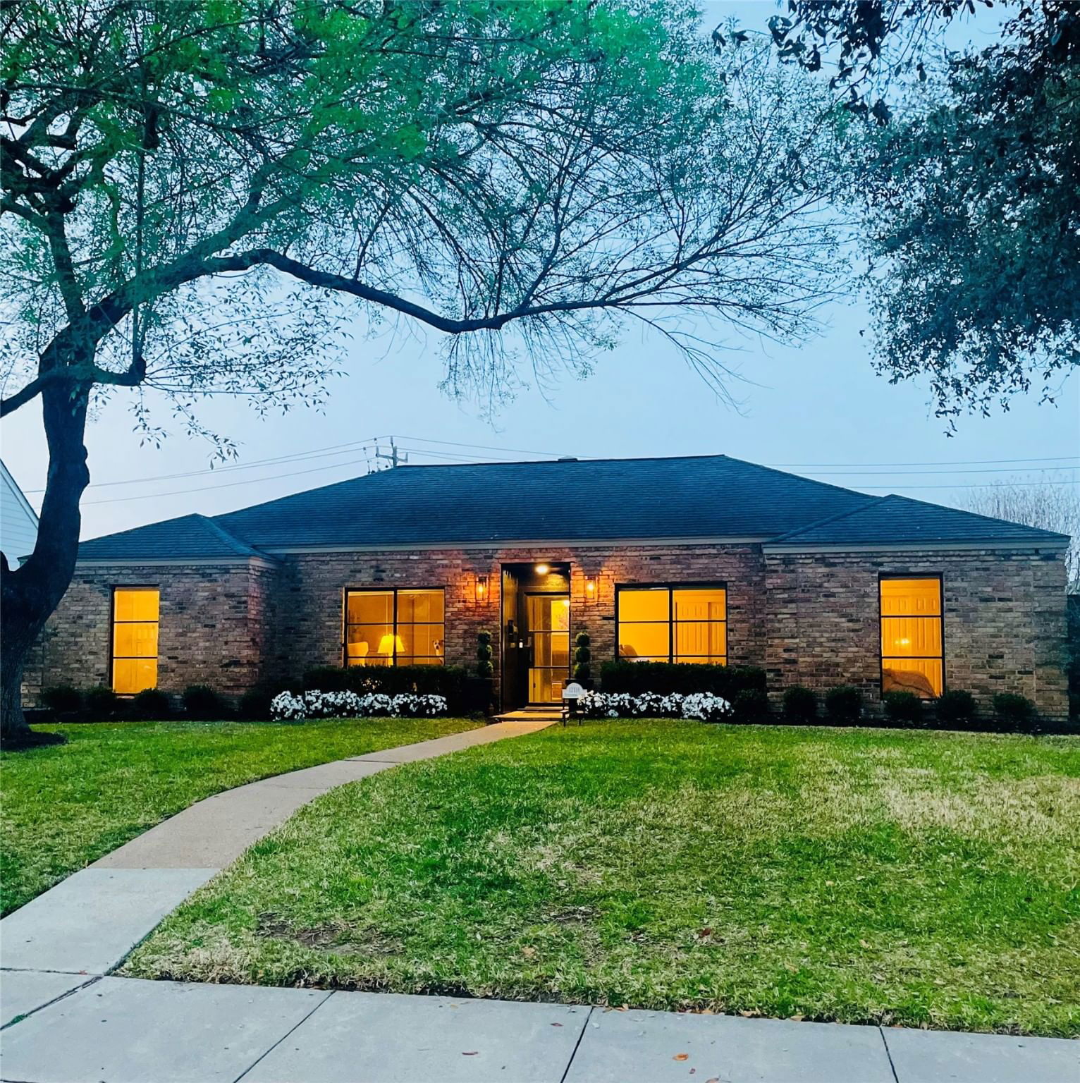 Real estate property located at 12118 Queensbury, Harris, Memorial Hollow Sec 08, Houston, TX, US