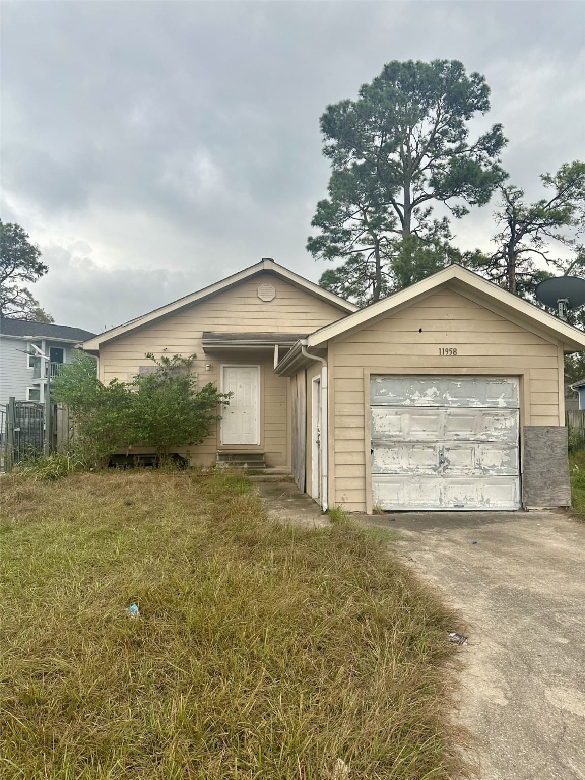 Real estate property located at 11958 Greenglen, Harris, Greensbrook Sec 01 R/P, Houston, TX, US