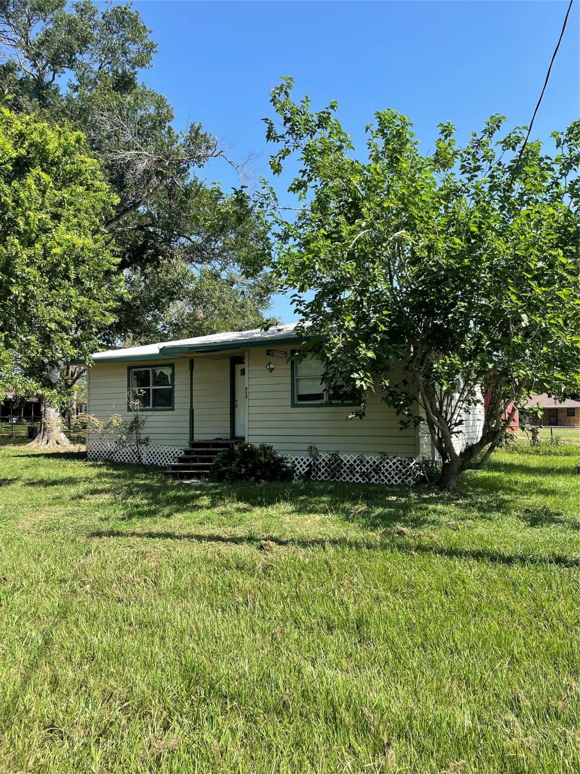 Real estate property located at 816 County Road 264w, Brazoria, Damon, Damon, TX, US